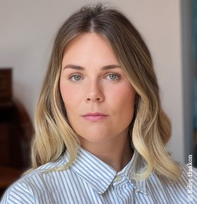 Caro Claire Burke