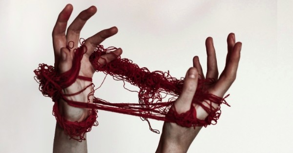 Για να μην τα μπερδεύουμε: Ένα μικρό λεξικό για το διαγενεακό τραύμα