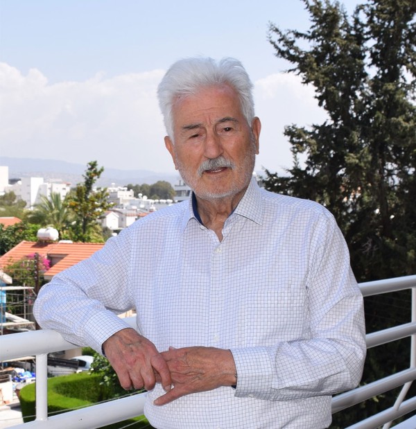 Γιώργος Παπαδόπουλος - Κυπραίος Γιώργος Παπαδόπουλος - Κυπραίος